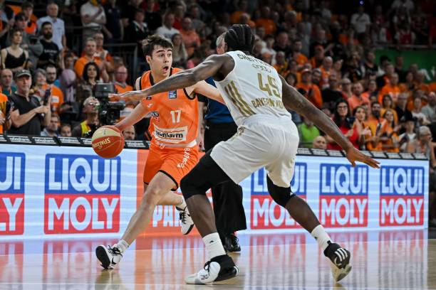 1秒内做出 1秒内做出