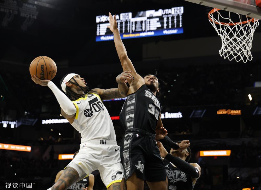 雄鹿内线 雄鹿内线